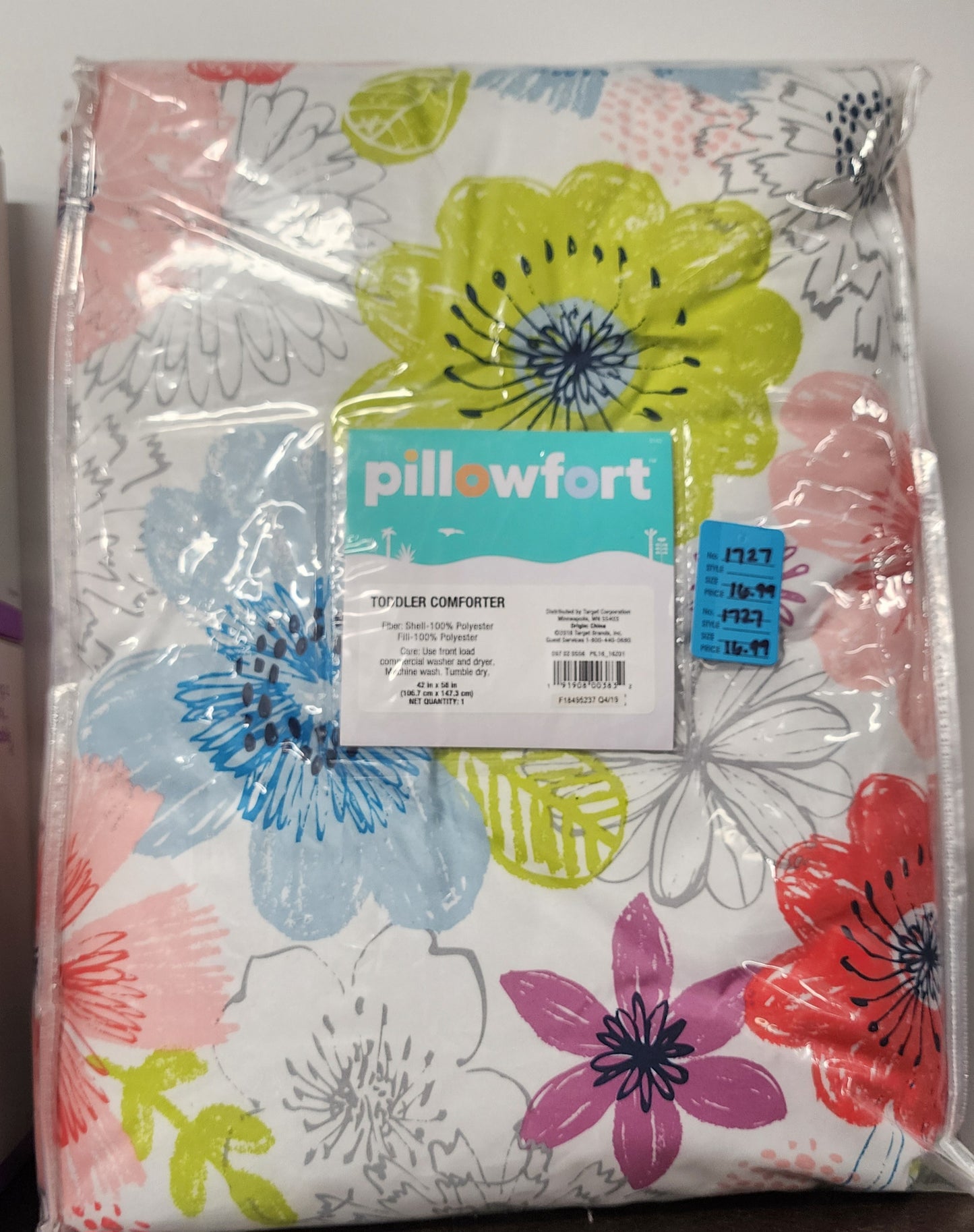 NEW Pillowfort toddler multi-color flower comforter