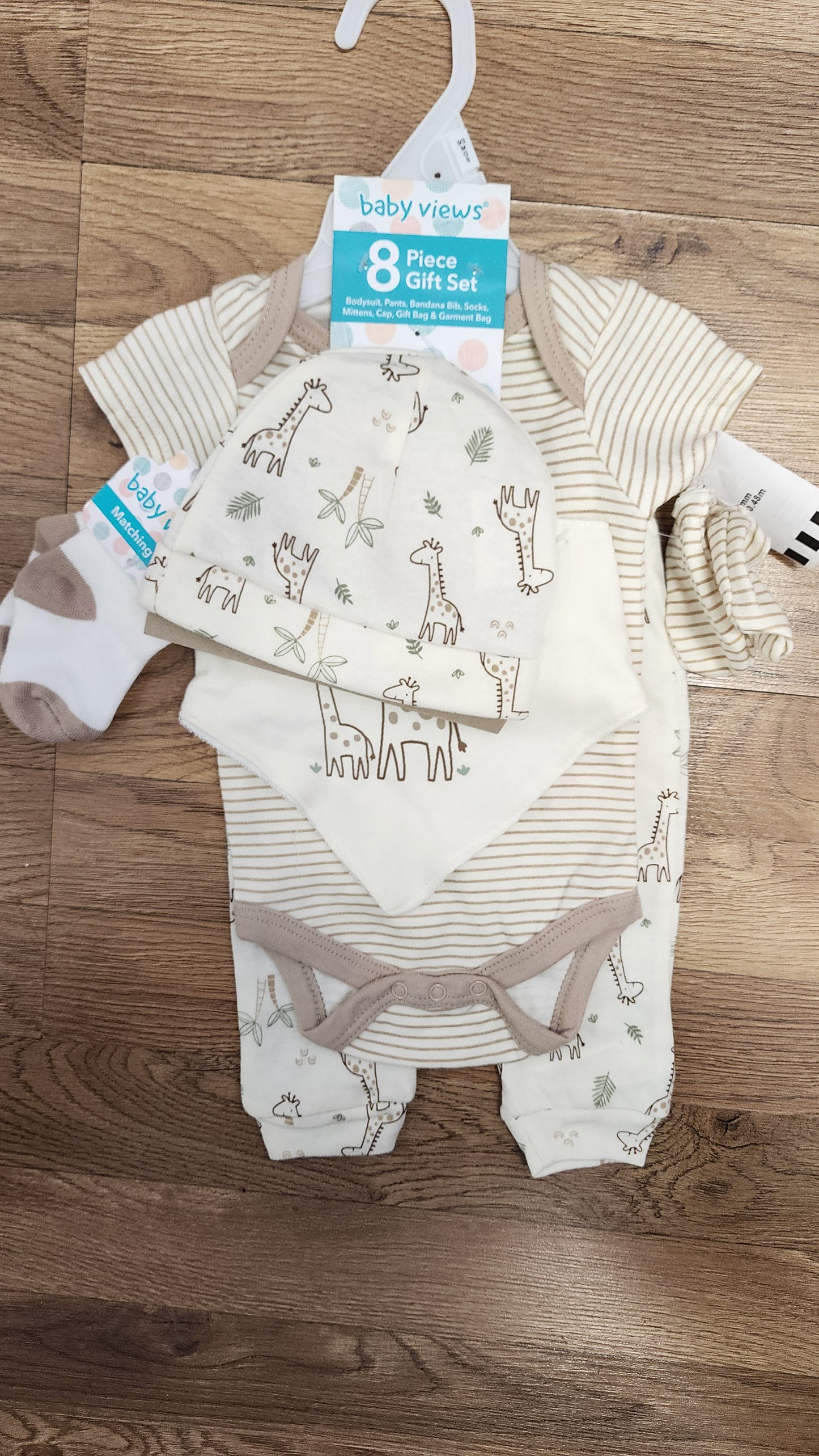 NEW 0/3 month 8 piece baby clothing set