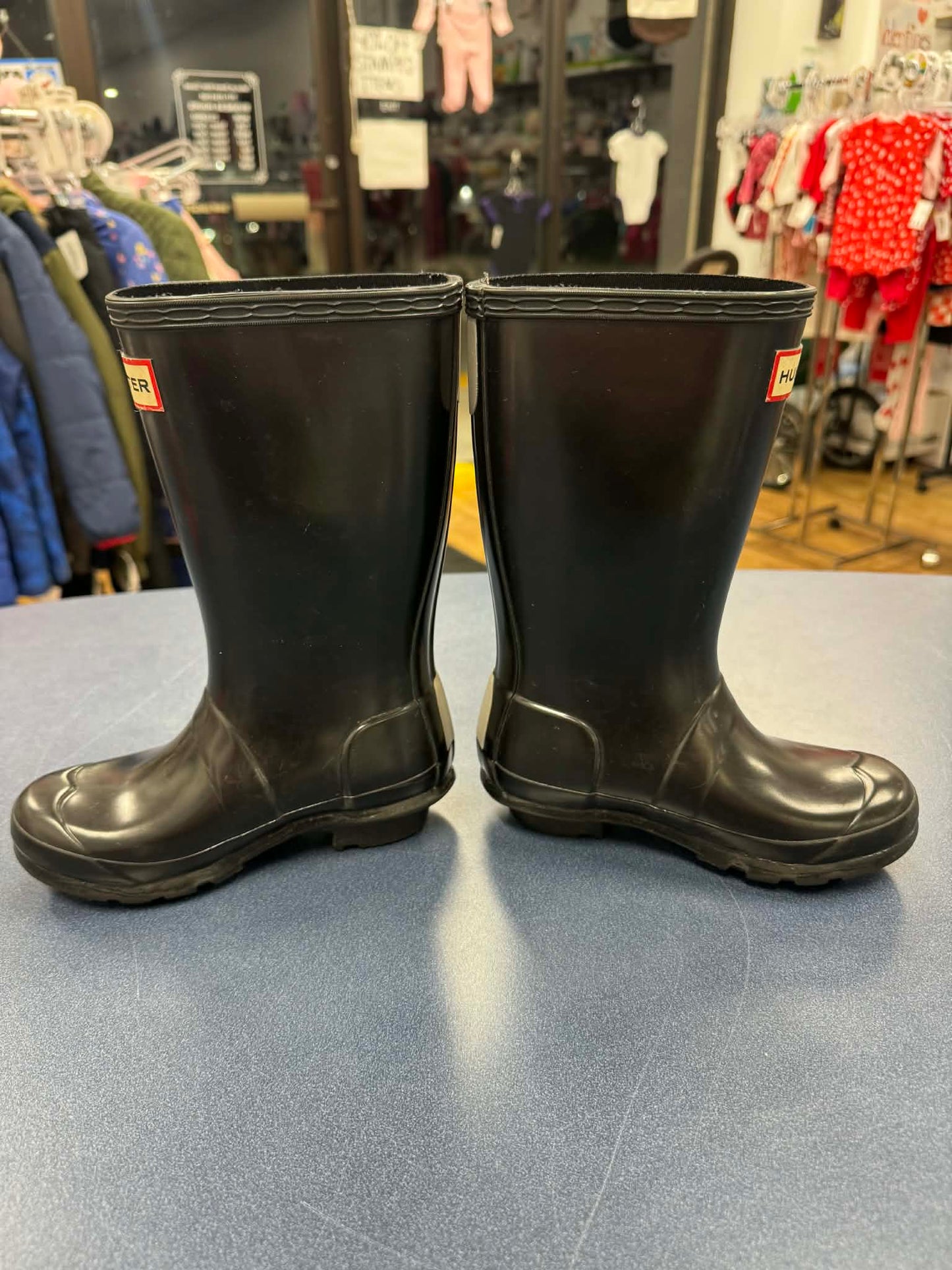 Girl's Hunter Original Tall Gloss Black Rainboots size 12c kids- see photos for condition