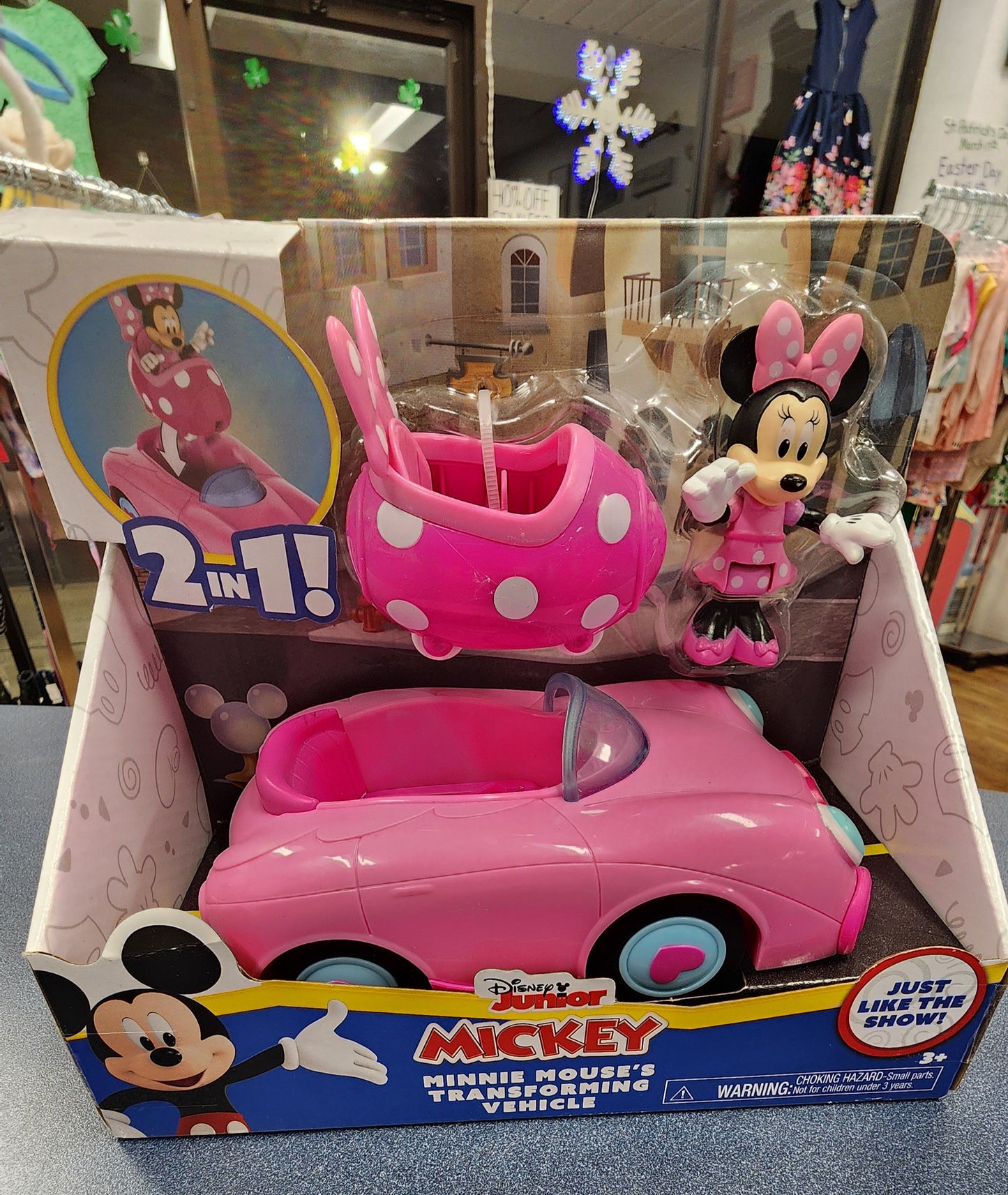 NEW Minnie mouse transforming vehicle