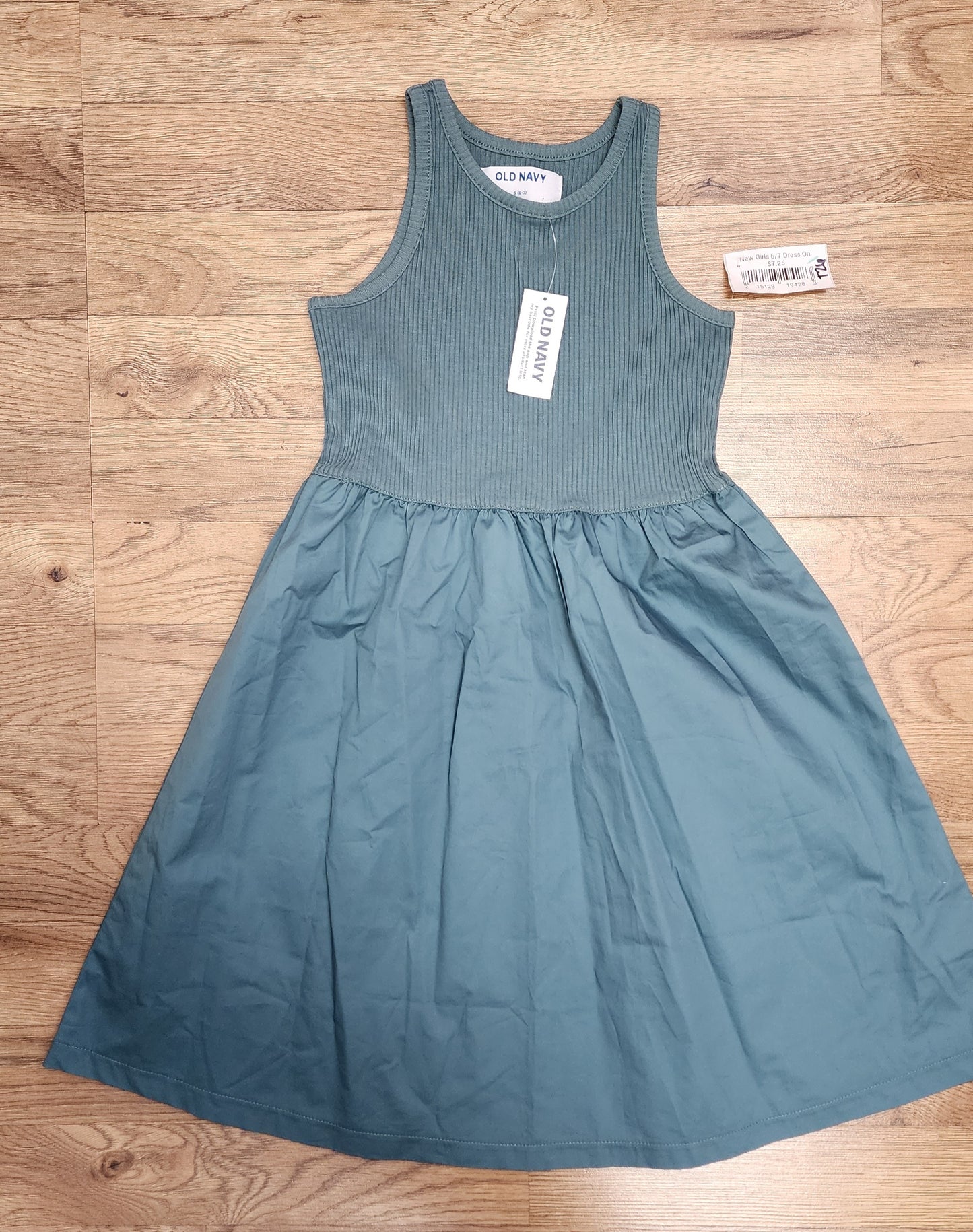 NEW Girls 6/7 old navy green dress